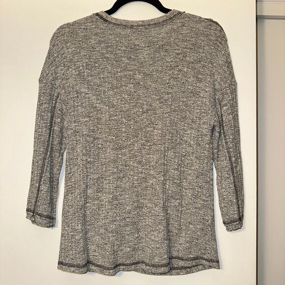 Anthropologie Small Twist Front Crewneck 3/4 Sleeve Sweater Heathered Gray EUC - Picture 4 of 9